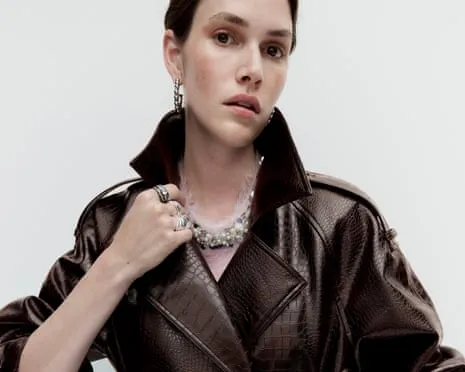 The Retail Giant Bets on Women's Fashion to Enhance Autumn Performance
